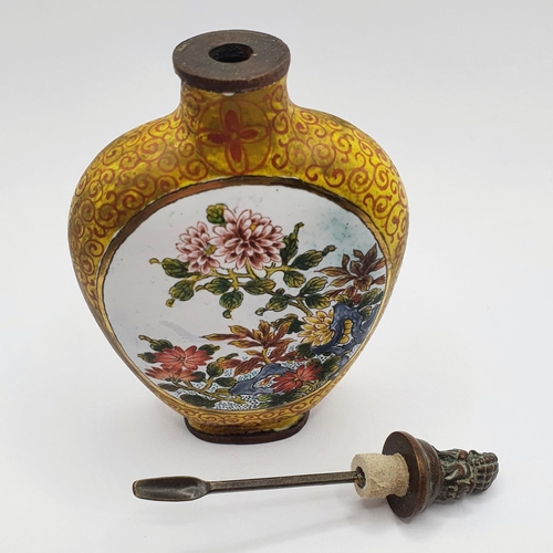 7 - A Chinese cloisonné snuff bottle, with a character mark to base, 9.5 cm high   
Provenance: From a s... 