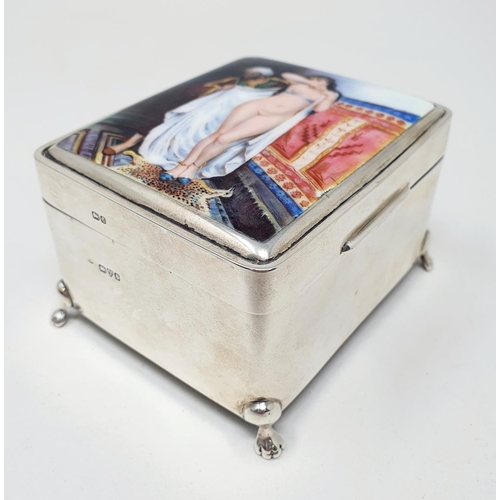 680 - A George V silver and enamel table cigarette box, the top decorated an erotic scene, Chester 1926, 9... 