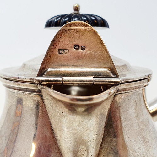 639 - A late 18th century silver brandy pan, with a finial and a turned wood handle, London 1792, 8.4 ozt ... 