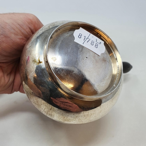 639 - A late 18th century silver brandy pan, with a finial and a turned wood handle, London 1792, 8.4 ozt ... 