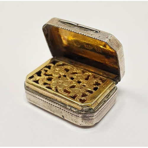 670 - A 19th century vinaigrette, a rectangular form having canted corners, with a floral pierced grill, 2... 