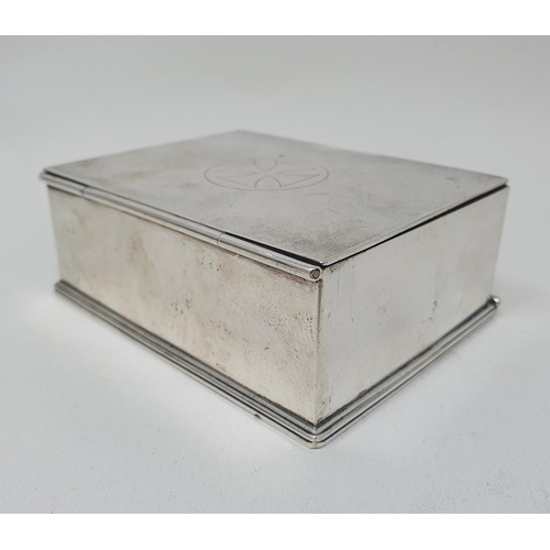 658 - A late Victorian silver sandwich box, the cover decorated a cross, and the interior with a presentat... 