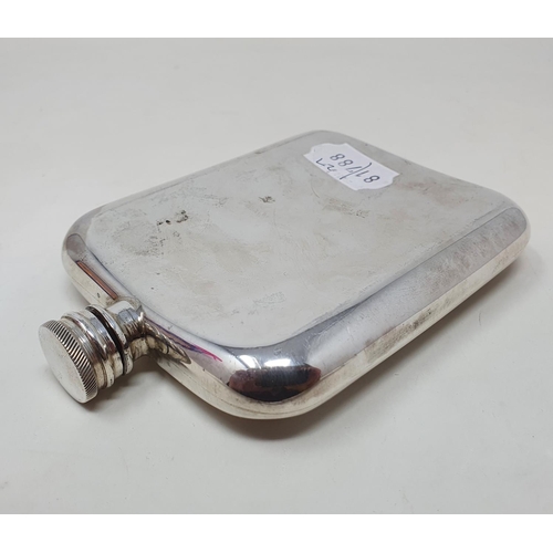 666 - A silver hip flask, Sheffield 1995, 5.6 ozt, 13 cm high