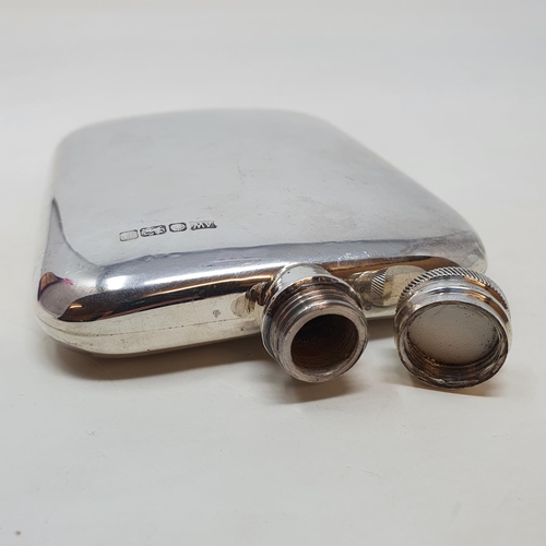 666 - A silver hip flask, Sheffield 1995, 5.6 ozt, 13 cm high