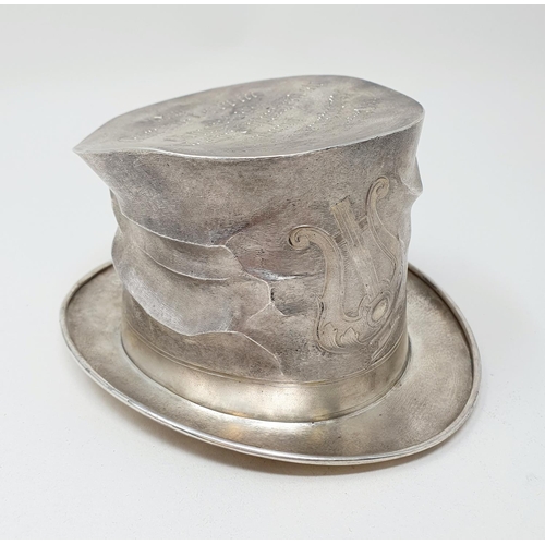 656 - An unusual Continental silver and silver gilt coloured metal vase, in the form of a top hat, the ext... 