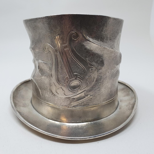 656 - An unusual Continental silver and silver gilt coloured metal vase, in the form of a top hat, the ext... 