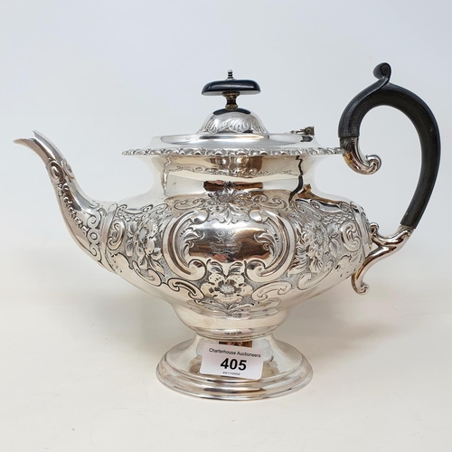 405 - An early Victorian silver teapot, with ebonised handles, Sheffield 1839, 26.2 ozt Provenance:  From ... 