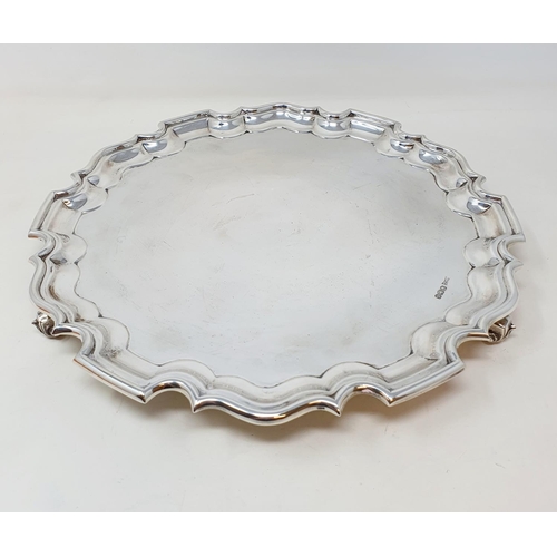 416 - A Victorian silver salver, Sheffield 1860, 31.4 ozt  Provenance: From a large single owner collectio... 