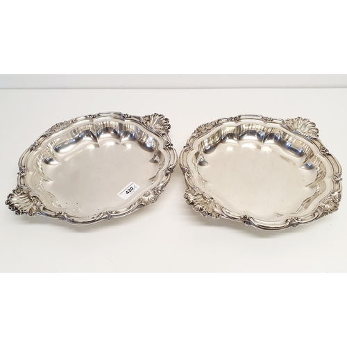 420 - A pair of early Victorian silver tureen bases, with shell handles, London 1841, 32 ozt (2) 
Provenan... 