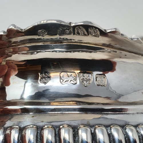 421 - An Edward VII silver sugar bowl, and a matching cream jug, Chester 1902, 15.8 ozt  (2)Provenance: Fr... 