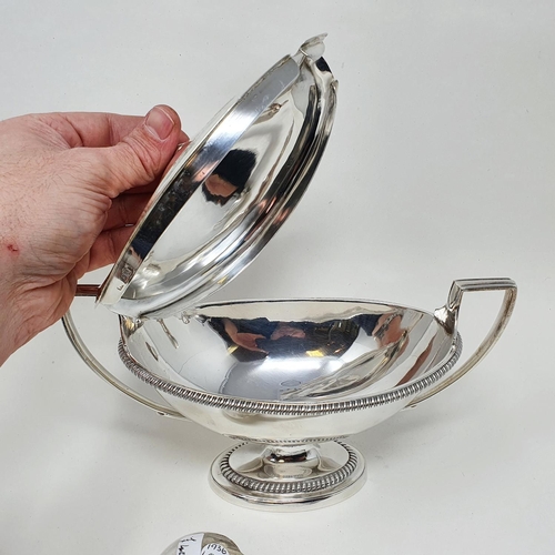 428 - A pair of George III oval silver sauce tureens and covers, Walter Brind, London, 1806,  41 ozt, and ... 