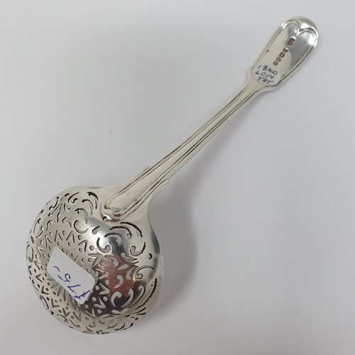 484 - An early Victorian silver fiddle and thread sifter spoon, London 1840,  2 ozt  Provenance: From a la... 