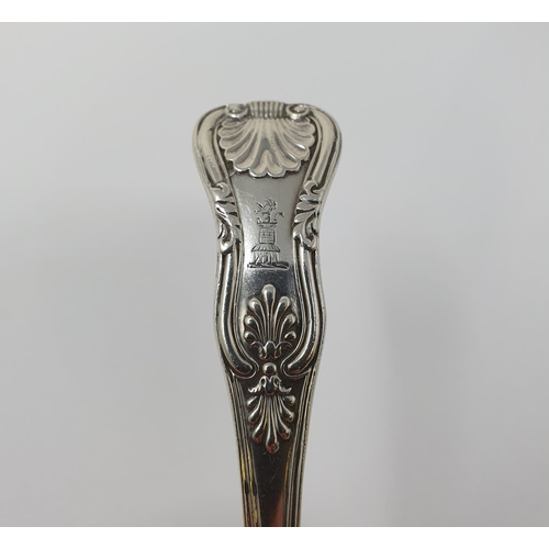 485 - A George IV silver fiddle thread and shell pattern sifter spoon, London 1822, 2.1 ozt Provenance: Fr... 