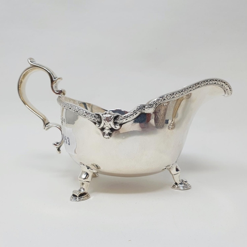 486 - A George V silver sauce boat, Birmingham 1926, 8.7 ozt
Provenance: From a large single owner collect... 