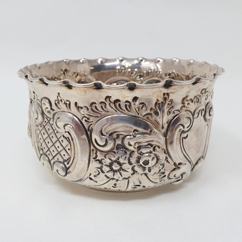 487 - A Victorian silver sugar bowl, Sheffield 1897, 3.3 ozt
Provenance: From a large single owner collect... 