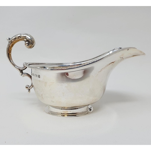 490 - A George VII silver sauce boat, Birmingham 1940, 2.9 ozt Provenance: From a large single owner colle... 