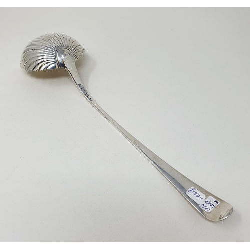 513 - A George III Old English pattern punch ladle, London 1776, 5.4 ozt  Provenance:  From a large single... 