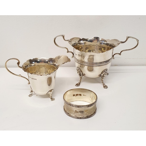 552 - A George V silver cream jug, and a matching sugar bowl, 6.5 ozt, and assorted silver plate (box)