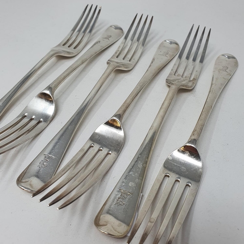 632 - A set of six silver Old English pattern table forks, crested, London 1904/12, 15.1 ozt (6)