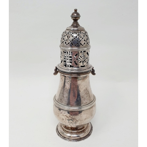 641 - An 18th century style silver sugar caster, Britannia Standard, London 1929, 6.5 ozt, 16 cm high