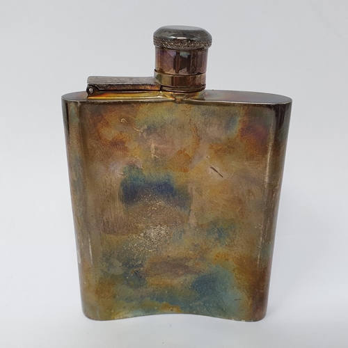 700 - A silver hip flask, Birmingham 1995, 4.5 ozt, 11 cm high