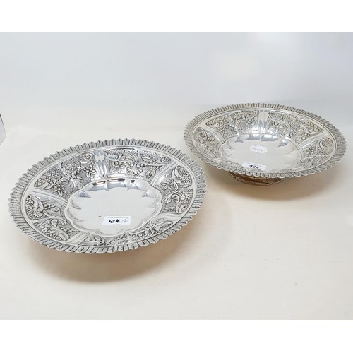 424 - A pair of George IV Scottish silver dessert bowls, Mitchell & Sons, Glasgow, 1825 (2)