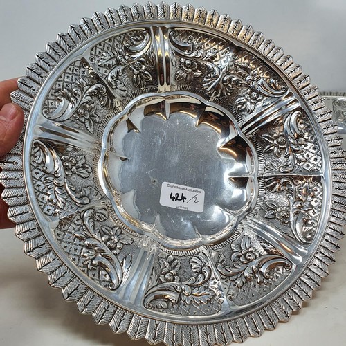 424 - A pair of George IV Scottish silver dessert bowls, Mitchell & Sons, Glasgow, 1825 (2)