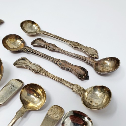 631 - Assorted silver mustard spoons, and other cutlery, various dates and makers, 7.7 ozt (12)