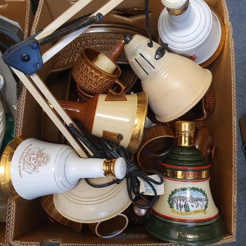 1056 - A pair of late 19th Century jugs, and assorted other items (5 boxes)