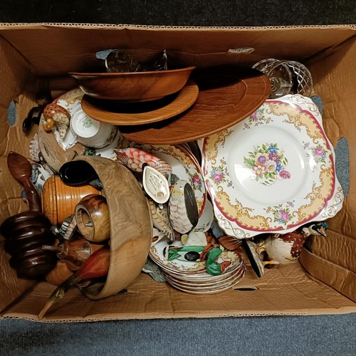 1075 - A Lladro lamp, an oil lamp, ceramics and other items (4 boxes)