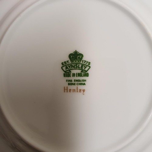 1000 - An extensive Aynsley Henley pattern part dinner and coffee service (qty)