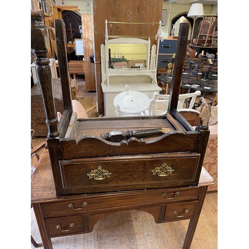 1290 - A 19th century oak side table, 76 cm wide, one leg detached, a button back armchair, a single chair,... 