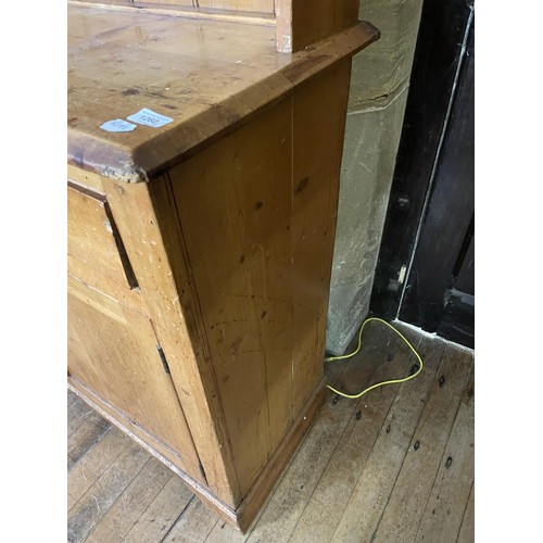 1260 - A pine dresser, 137 cm wide