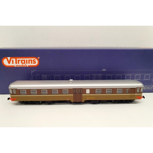 134 - A ViTrains locomotive, No 2003, boxed Provenance: From a vast single owner collection of OO gauge lo... 