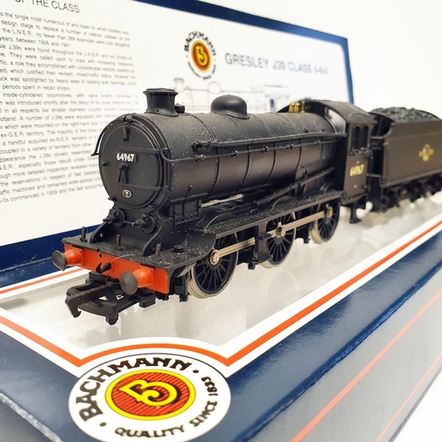 166 - A Bachmann OO gauge 0-4-2 locomotive and tender, No 31-852, boxed Provenance: From a vast single own... 