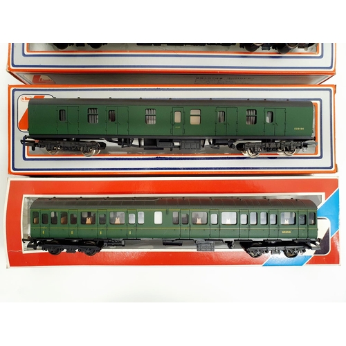 228 - A Lima OO gauge 2-6-2 locomotive, No 20 5111MW, and five Lima carriages, Nos 30 5314W, 30 5334W, 30 ... 