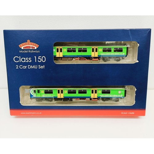 11 - A Bachmann OO gauge two car set, No 32-926, boxed  Provenance: From a vast single owner collection o...