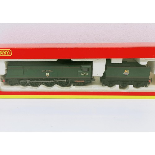17 - A Hornby OO gauge 4-6-2 locomotive, No R2542, boxed Provenance: From a vast single owner collection ...