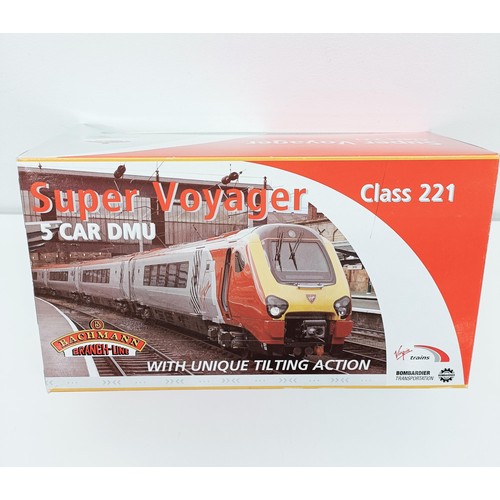 74 - A Bachmann OO gauge five car train set, No 32-625, boxed Provenance: From a vast single owner collec... 