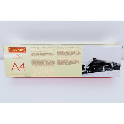 75 - A Hornby OO gauge 4-6-2 locomotive and tender, No R2338, boxed  Provenance: From a vast single owner... 