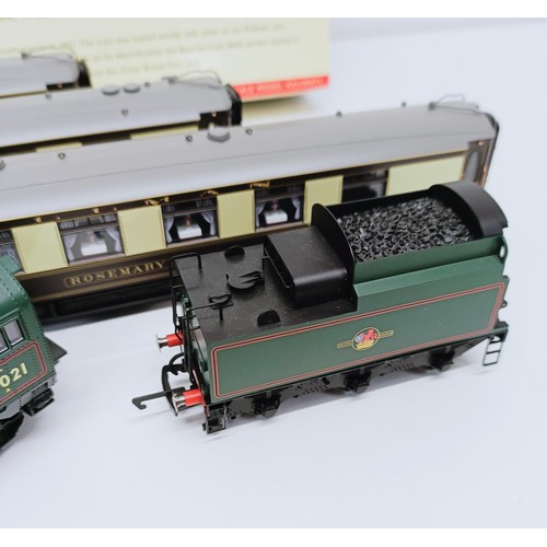 80 - A Hornby OO gauge four car train set, No R2300, boxed  Provenance: From a vast single owner collecti... 