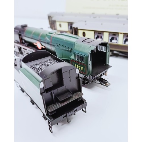 80 - A Hornby OO gauge four car train set, No R2300, boxed  Provenance: From a vast single owner collecti... 