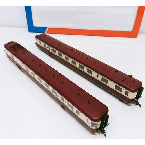 81 - A Roco HO gauge two car train set, No 43034, boxed  Provenance: From a vast single owner collection ... 