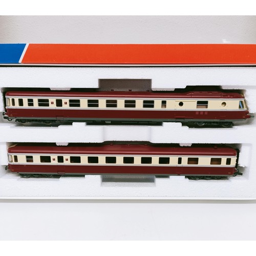 81 - A Roco HO gauge two car train set, No 43034, boxed  Provenance: From a vast single owner collection ... 