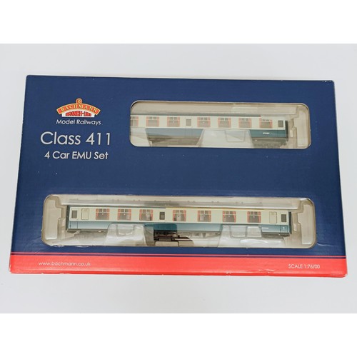 85 - A Bachmann OO gauge four car train set, No 31-427A, boxed Provenance: From a vast single owner colle... 