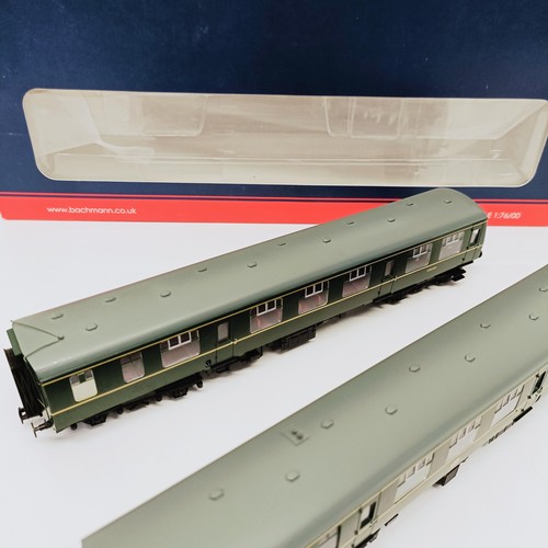 96 - A Bachmann OO gauge two car train set, No 31-326, boxed  Provenance: From a vast single owner collec... 