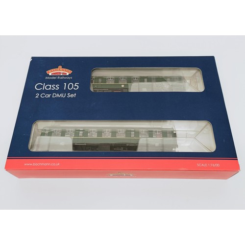 96 - A Bachmann OO gauge two car train set, No 31-326, boxed  Provenance: From a vast single owner collec... 