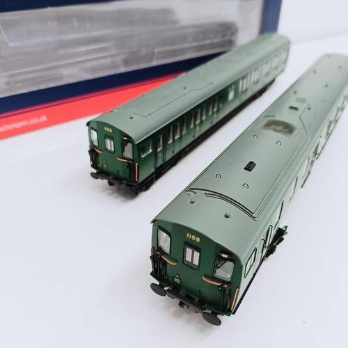 98 - A Bachmann OO gauge two car train set, No 31-236ZDS, boxed Provenance: From a vast single owner coll... 