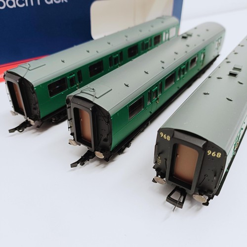 103 - A Bachmann OO gauge three car set, No 34-500Z-LN, boxed  Provenance: From a vast single owner collec... 