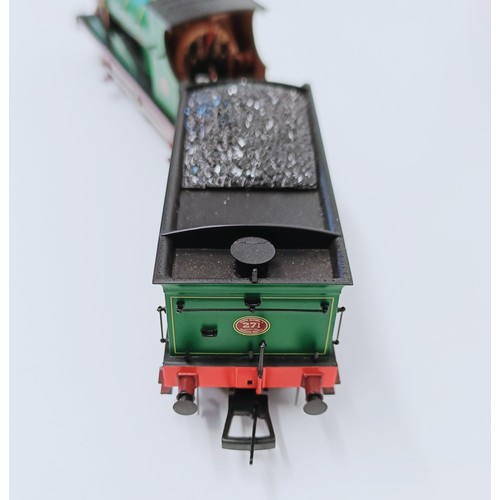 105 - A Bachmann OO gauge 0-6-0 locomotive and tender, No 31-463-LN05, boxed  Provenance: From a vast sing... 